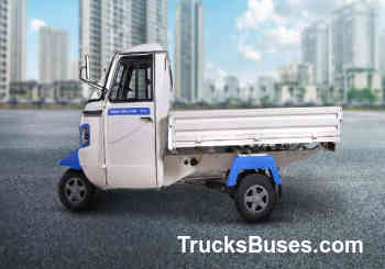 Mahindra Zor Grand Pickup Auto 3 Wheeler Images